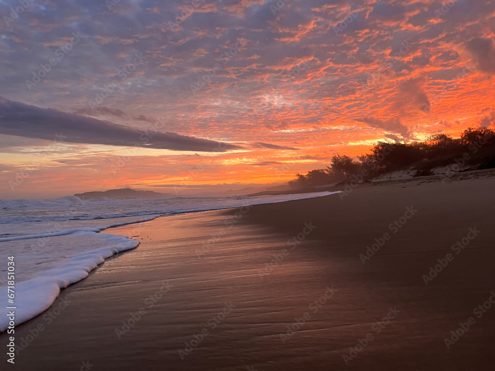 Lindo por do Sol na Praia do Mocambique Florianópolis