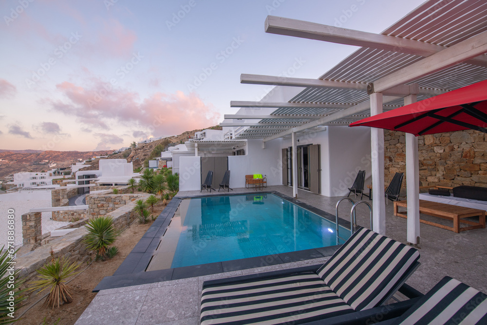 Villa with swimming pool in Mykonos town Villa with swimming pool in Mykonos town