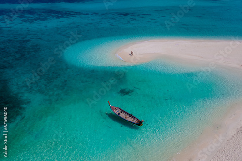 Koh Lipe Island Southern Thailand with turqouse colored ocean and white sandy beach at Ko Lipe © Fokke Baarssen