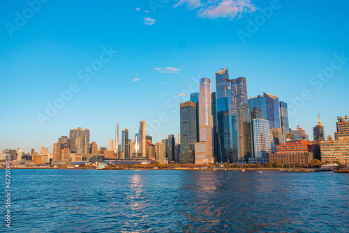 new york city skyline at sunset 