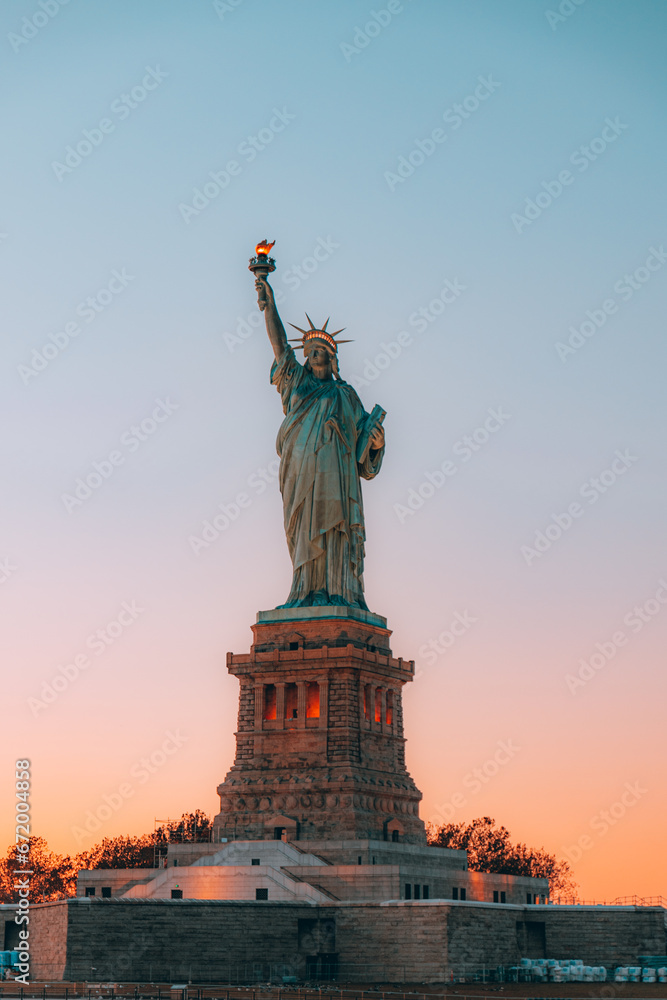 Fototapeta premium statue of liberty