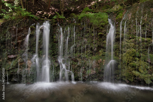 Fototapeta Naklejka Na Ścianę i Meble -  箱根の秘境「千条の滝」2