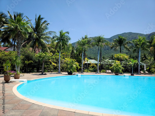 swimming pool in a resort © mnimage