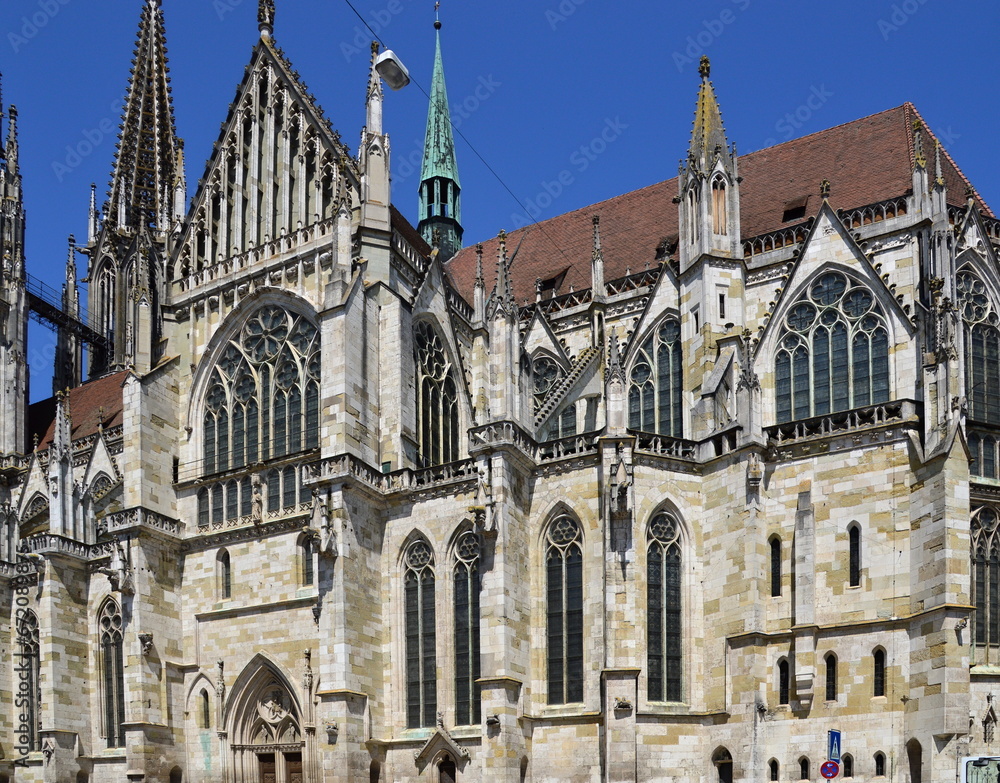 Fototapeta premium Historical Cathedral in the Old Town of Regensburg, Bavaria