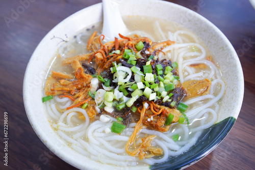 Yunnan rice noodle soup with mushroom, Chinese noodle