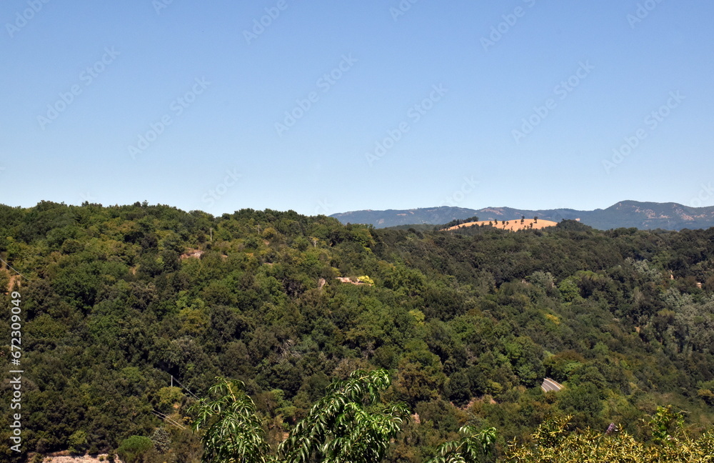 Toskanalandschaft in Pitigliano im Sommer Toskanalandschaft in Pitigliano im Sommer