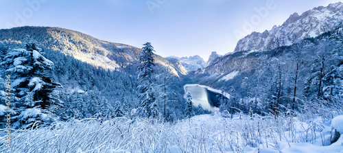 Gosausee im Schnee © serkat Photography