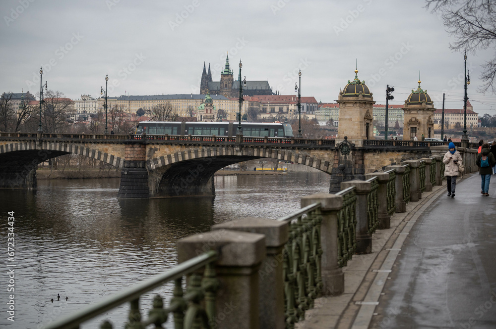 Obraz premium In der schönen Stadt Prag. 