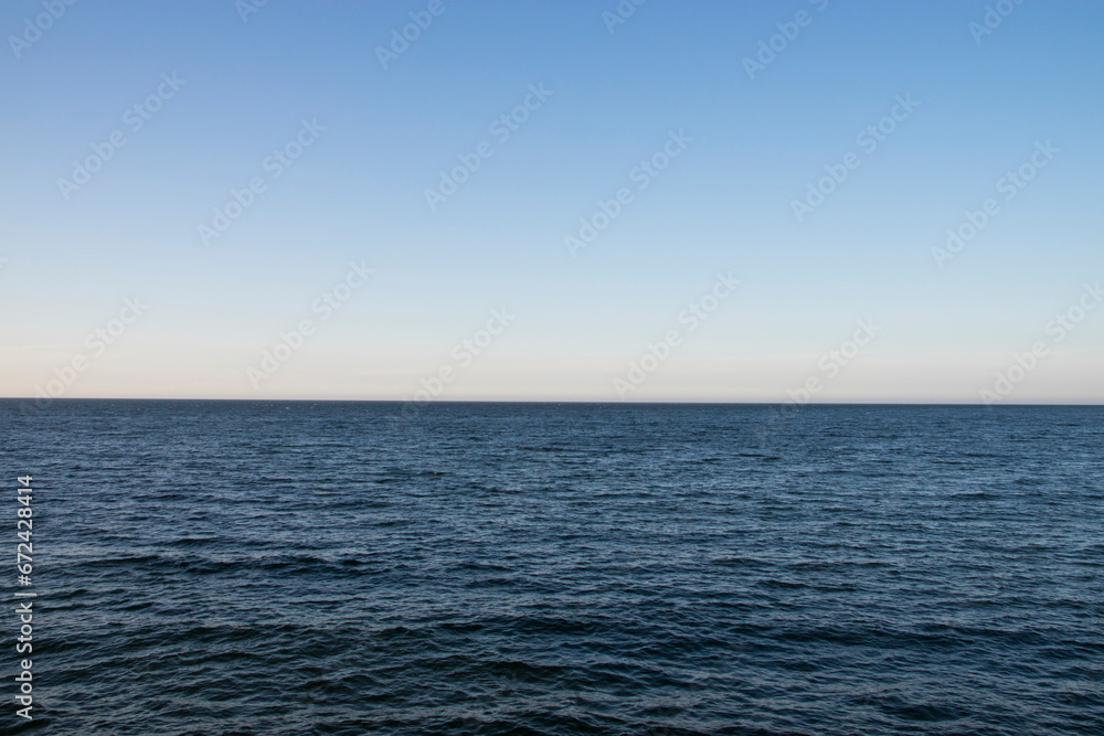 Spokojne morze Bałtyckie