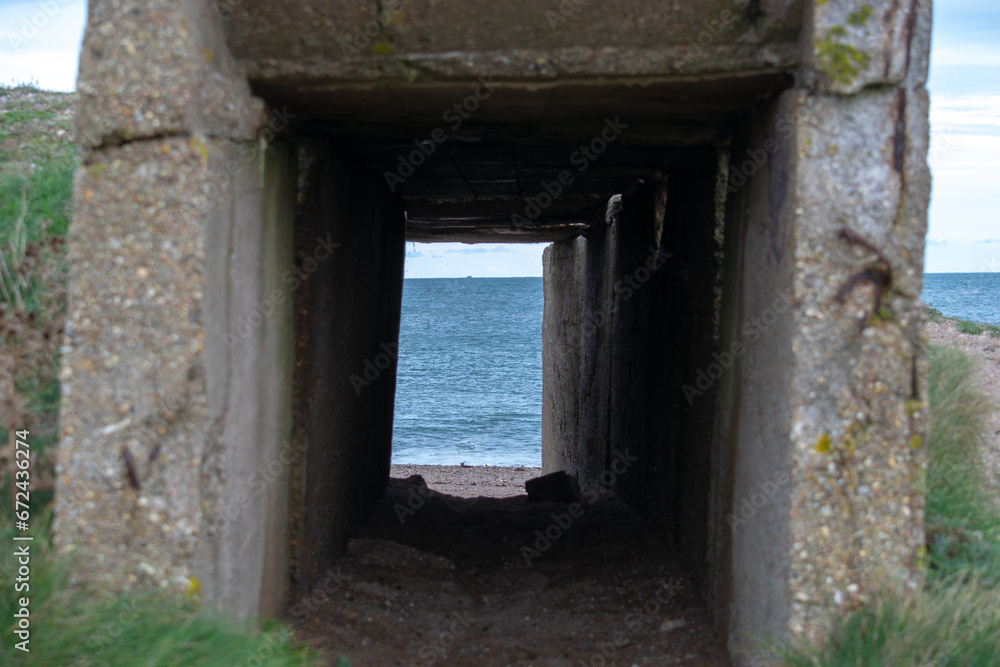 Promenade dans les Bunkers construits durant la seconde guerre mondiale. 
Visite, juste avant la tempête Ciaran dans la Hague, La Manche, Le Cotentin,  en Basse Normandie, France
