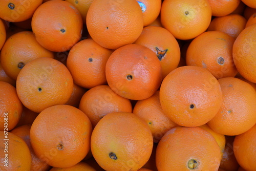 oranges in the market,portakal,meyva,taze portakal,bitkisel meyva,tropikal meyva,besin,gıda