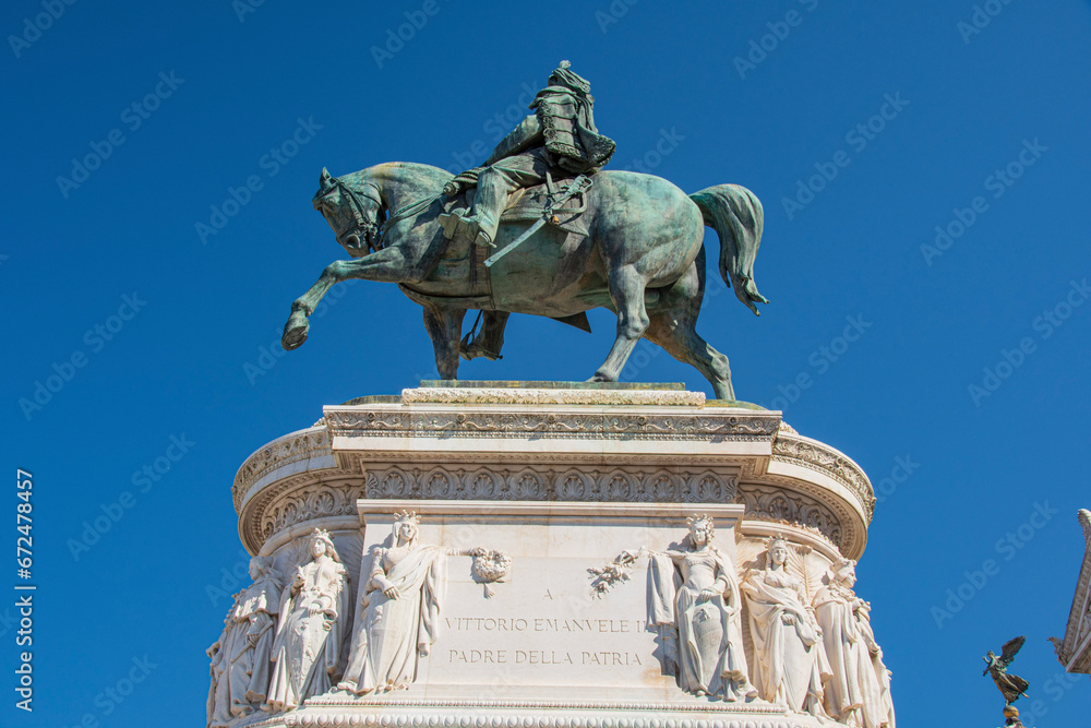 Obraz premium statue of monarch