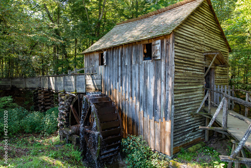 Grist Mill in Cades Cove, Smoky Mountain National Park