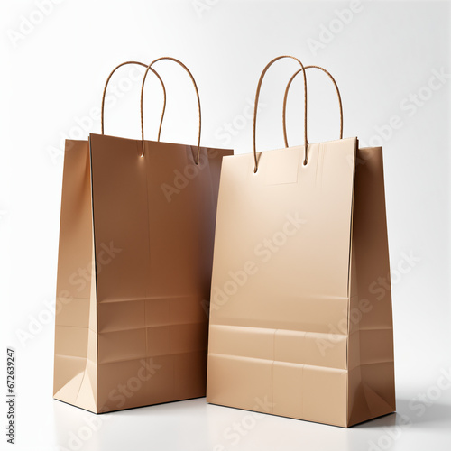 Sacola de compras de papel marrom com alça de fita de papelão. Embalagem de papelão butique, pacote de papel de loja, pacote de compras isolado, simulação de vetor 3d. Modelo realista em fundo branco.