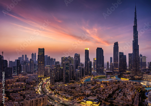 Canvas Print Panoramic view of the downtown  district skyline of Dubai, UAE, during a beautif