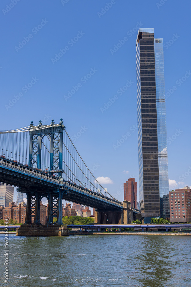 Vertical shot of the Manhattan Bridge in Manhattan, New York City, USA