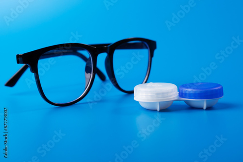 Sight improvement  choosing between eyeglasses and contact lenses