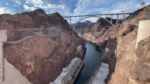 The course of the Colorado River crossing the Hoover Dam and the Mike O'Callaghan–Pat Tillman Memorial Bridge, in the United States of America, on the border of the states of Arizona and Nevada.