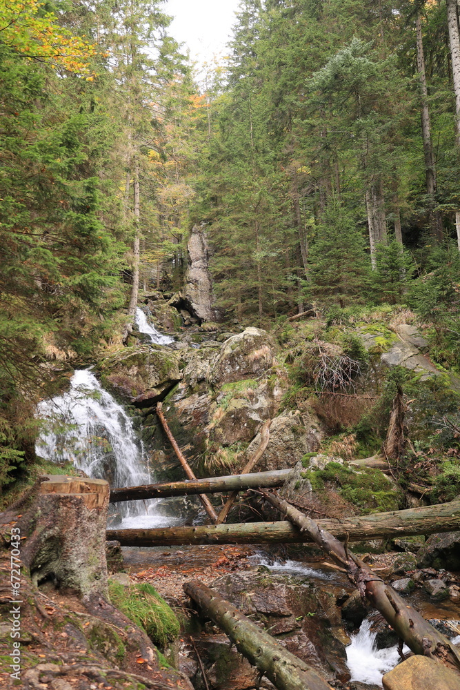 Blick auf die Rißlochwasserfälle bei Bodenmais im Bayerischen Wald Blick auf die Rißlochwasserfälle bei Bodenmais im Bayerischen Wald