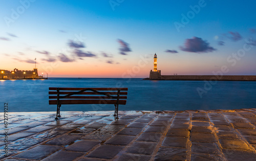 Fototapeta Naklejka Na Ścianę i Meble -  Lighthouse of chania at night