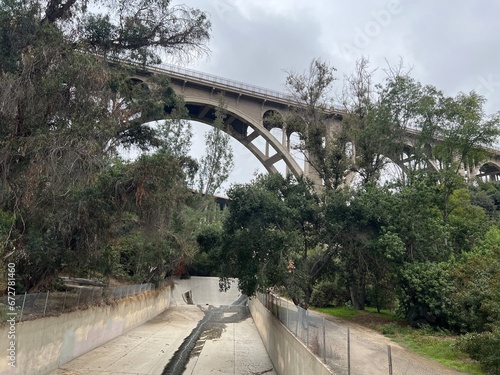 Colorado Street Bridge over the Arroyo Seco river, Pasadena, in southern California, overcast sky above photo