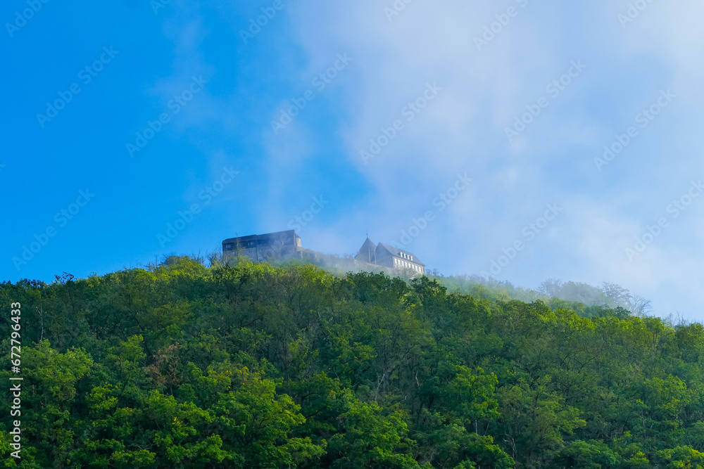 Burg Waldeck in Nebel