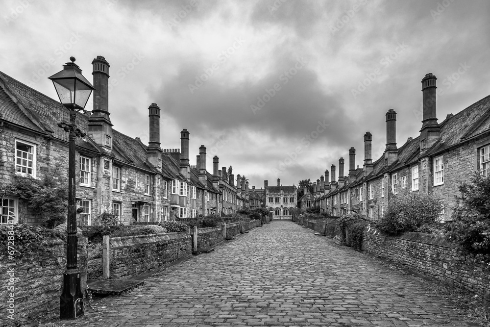 Vicars Close, the oldest purely residential street in Europe dating from the 1300's, Wells, Somerset - obrazy, fototapety, plakaty 