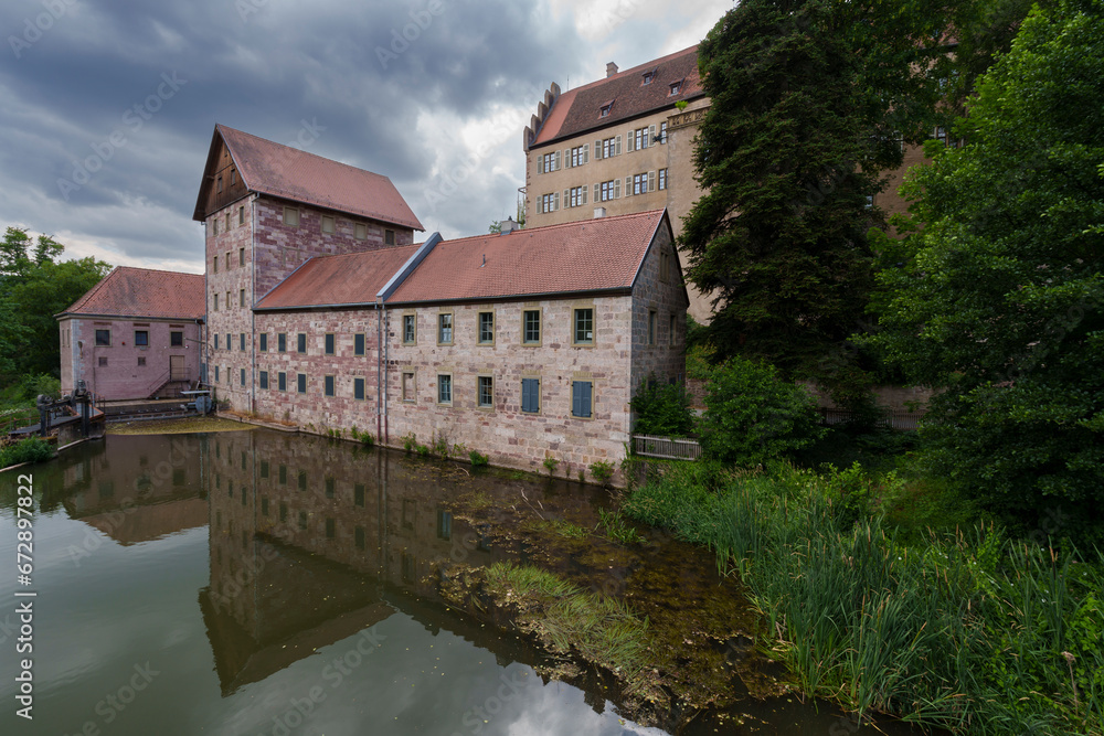 Fototapeta premium Schloss Aschach in der Gemeinde Aschach einem Ortsteil von Bad Bocklet, Landkreis Bad Kissingen, Unterfranken, Franken, Bayern, Deutschland