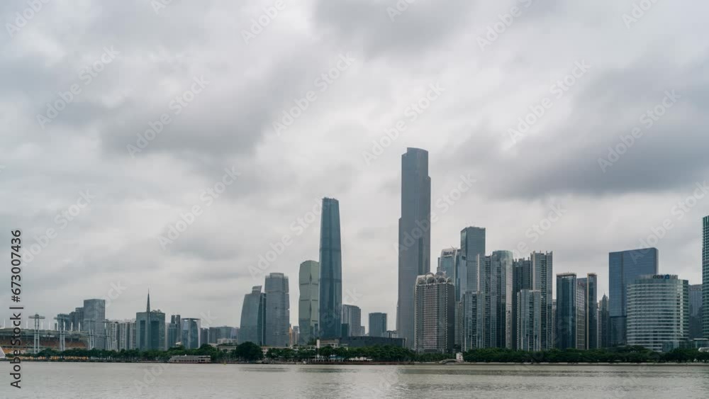 Delayed shooting of modern buildings on both sides of the Pearl River in Guangzhou Delayed shooting of modern buildings on both sides of the Pearl River in Guangzhou