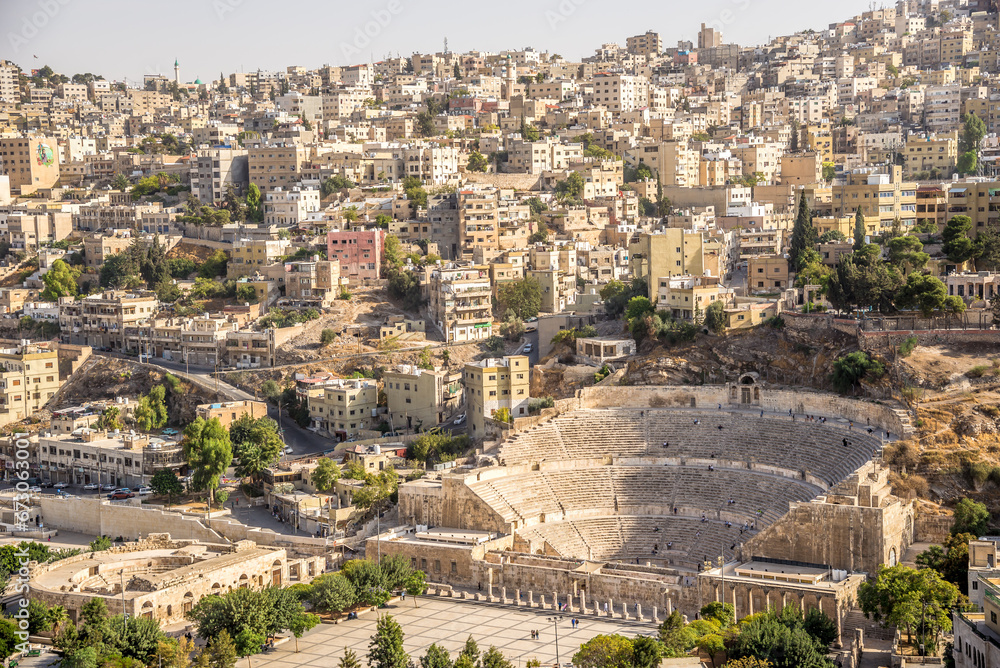 Φωτογραφία View at the Ruins of Roman theater and Odeon theater from Citadel hill in Amman