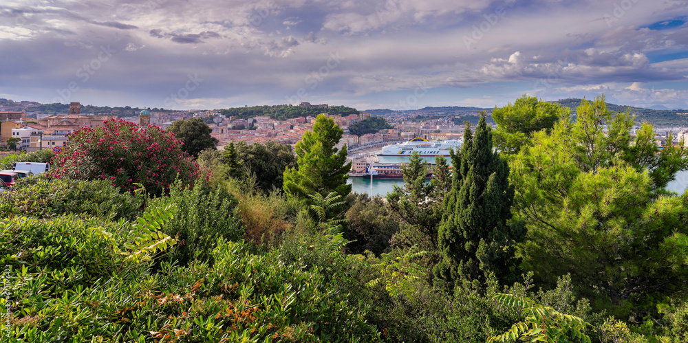 Obraz premium View to Ancona Harbour