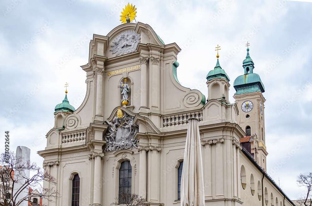 Naklejka premium st nicholas church
