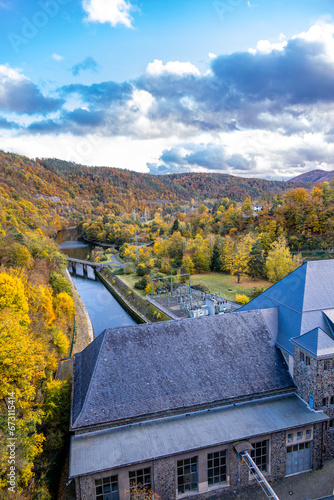 Herbstwanderung entlang der Edertalsperre zur versunkenen Stadt vom Edersee Atlantis  - Edertal - Hessen - Deutschland photo