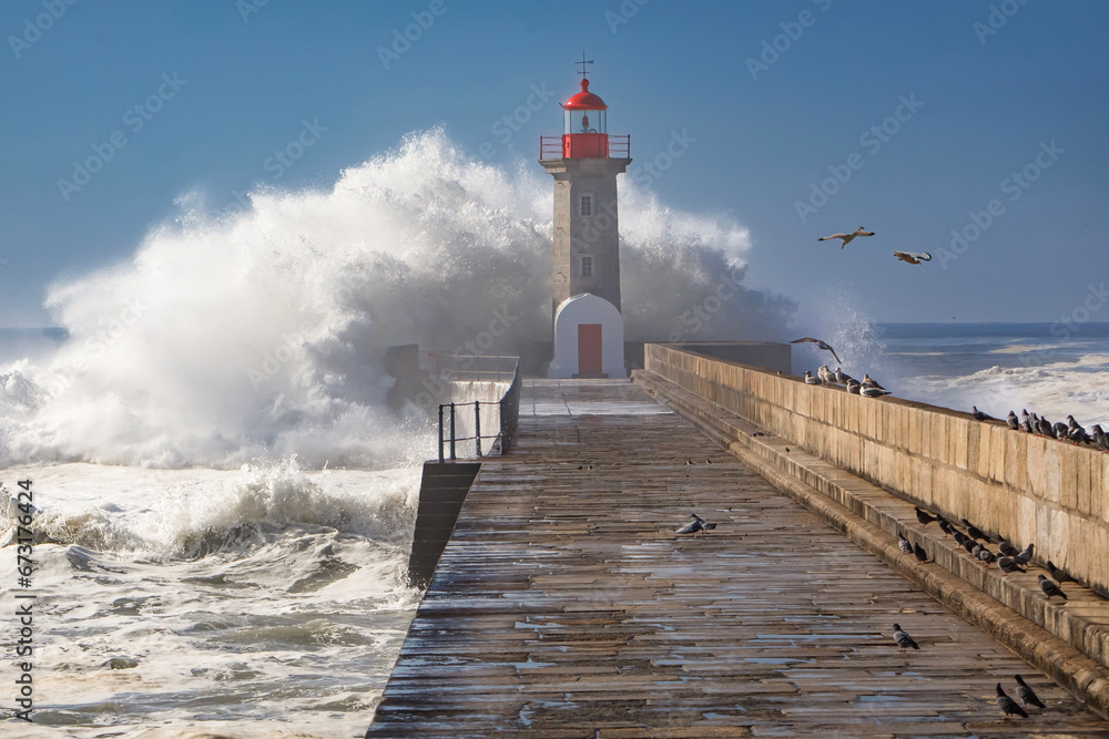 Storm waves over the Lighthouse