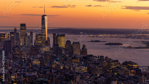 Sunset at the Manhattan downtown © Jasongeorge