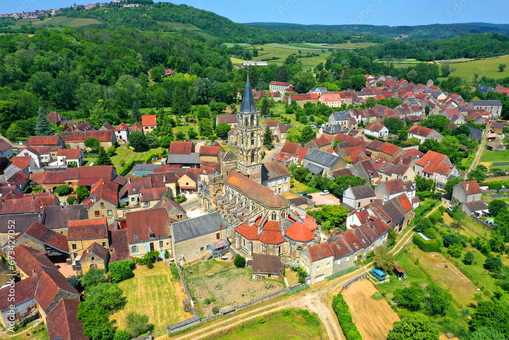 Gothic church of the Virgin Mary of Saint-Père built during the 13th to 15th centuries. It is a commune in the Yonne department of Burgundy, Morvan National Park, southeast of the Vézelay.