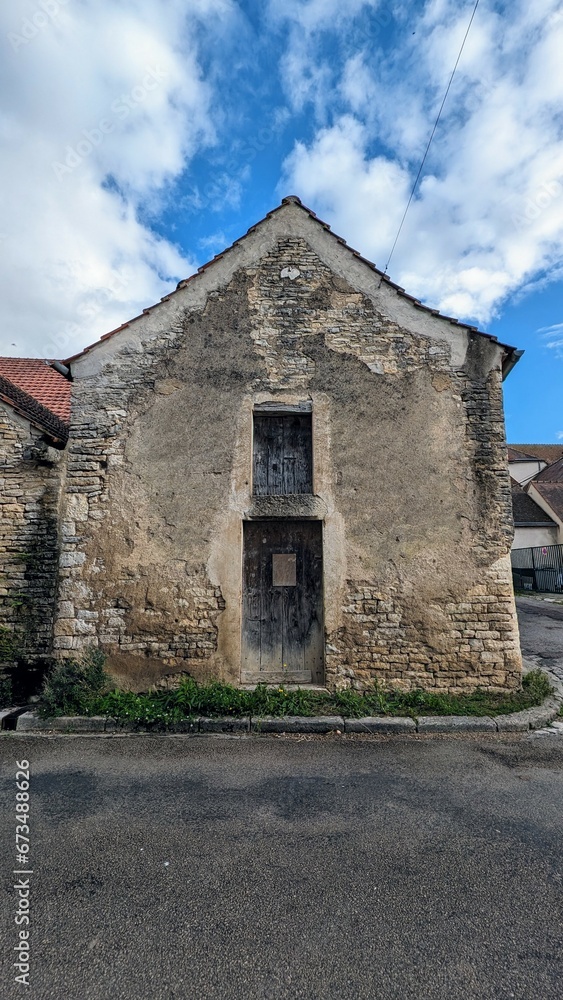 NOYERS-SUR-SEREIN (Yonne)