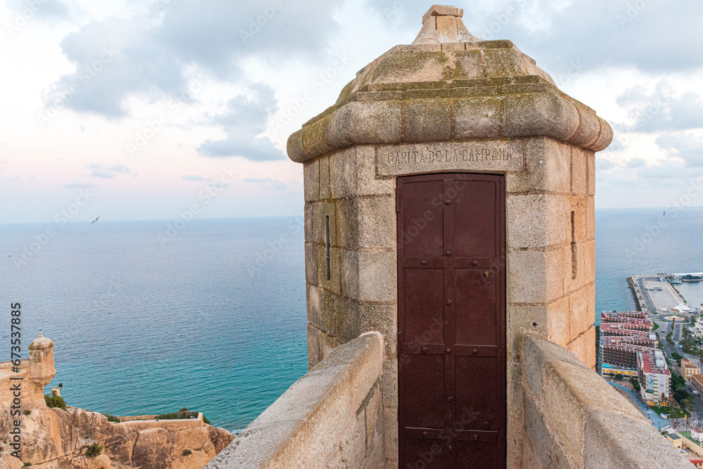 GARITA DE LA CAMPANA CASTILLO DE SANTA BARBARA ALICANTE DETALLES CASTILLO SANTA BÁRBARA ALICANTE CITY VIEW - SPAIN SANTA BARBARA CASTLE ON MOUNT BENACANTIL 2023
GARITA DE LA CAMPANA CASTILLO DE SANTA BARBARA ALICANTE DETALLES CASTILLO SANTA BÁRBARA ALICANTE CITY VIEW - SPAIN SANTA BARBARA CASTLE ON MOUNT BENACANTIL 2023