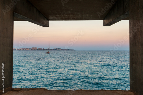 Photos VENTANA CON VISTAS AL MAR alicante muelle de levante vistas panoramicas puerto y