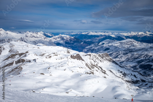 Fototapeta Naklejka Na Ścianę i Meble -  Ski slopes and mountains of Les Menuires in the french alps