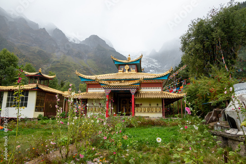 Meili Snow Mountain, Kawagarbo, Mingyong Glacier, and Prince Temple