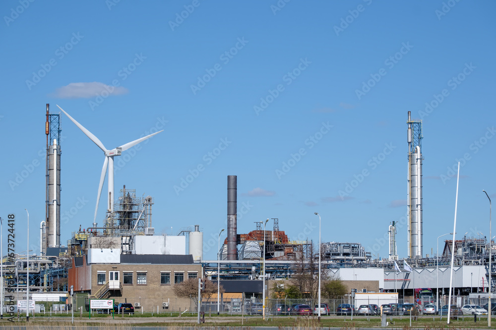 Industrial area near Oosterwium - Delfzijl, Groningen province, The Netherlands || Industriegebied bij Oosterwierum 