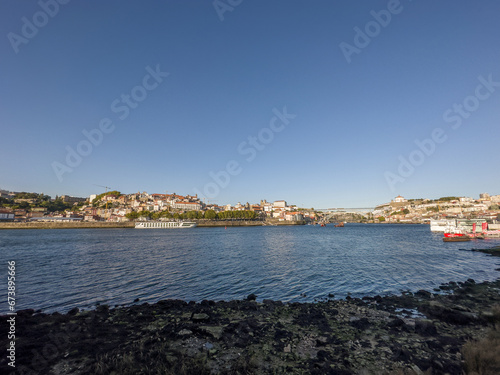 panorama Porto widziana z drugiego brzegu rzeki