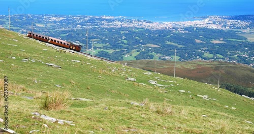 Visit the mountain “la Rhune” in the Basque Country in its typical little train which allows you to see the Bay of Saint-Jean-de-Luz