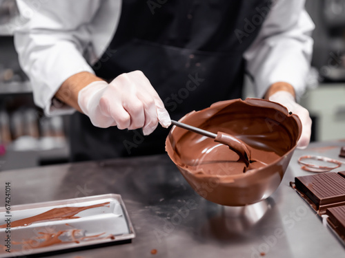 maitre chocolatie cioccolato fondente pasticceria pasticcere  photo