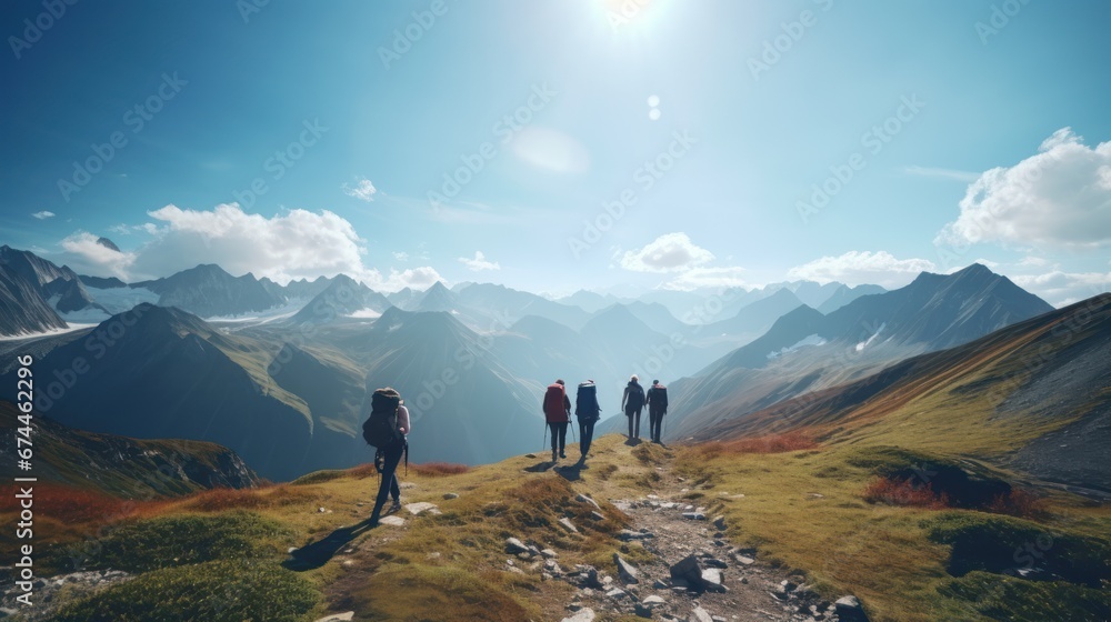 Obraz premium spectacular mountain landscape with hikers in the mountains