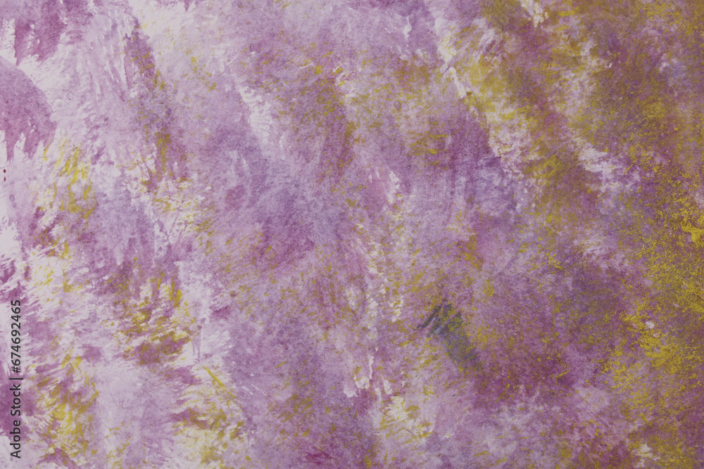 Fondo astratto: pennellate di tempera di colore viola e giallo su carta bianca, spazio per testo