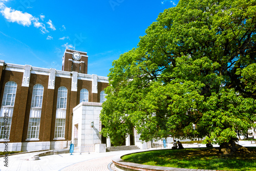 京都大学