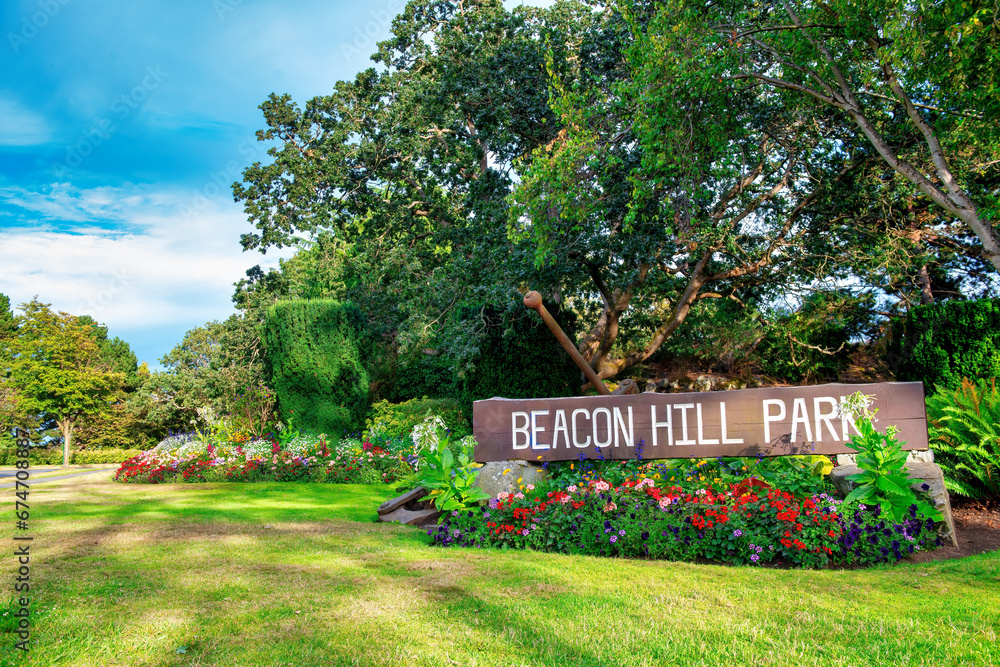 VaBeacon Hill Park in Victoria on a sunny day, Vancouver Islan VaBeacon Hill Park in Victoria on a sunny day, Vancouver Islan