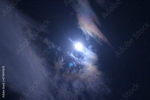 Fototapeta Naklejka Na Ścianę i Meble -  スーパームーン　満月　月のある景色